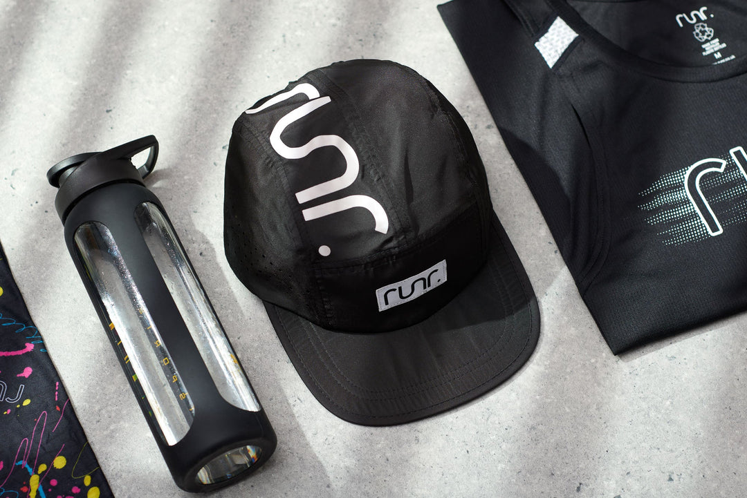 Runner wearing the Runr Berlin running hat