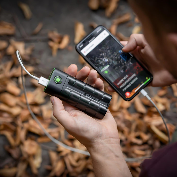 FLEX7 Li-ion Power Bank Plus 6800mAh, Includes 2 x 18650 - HikeWare  