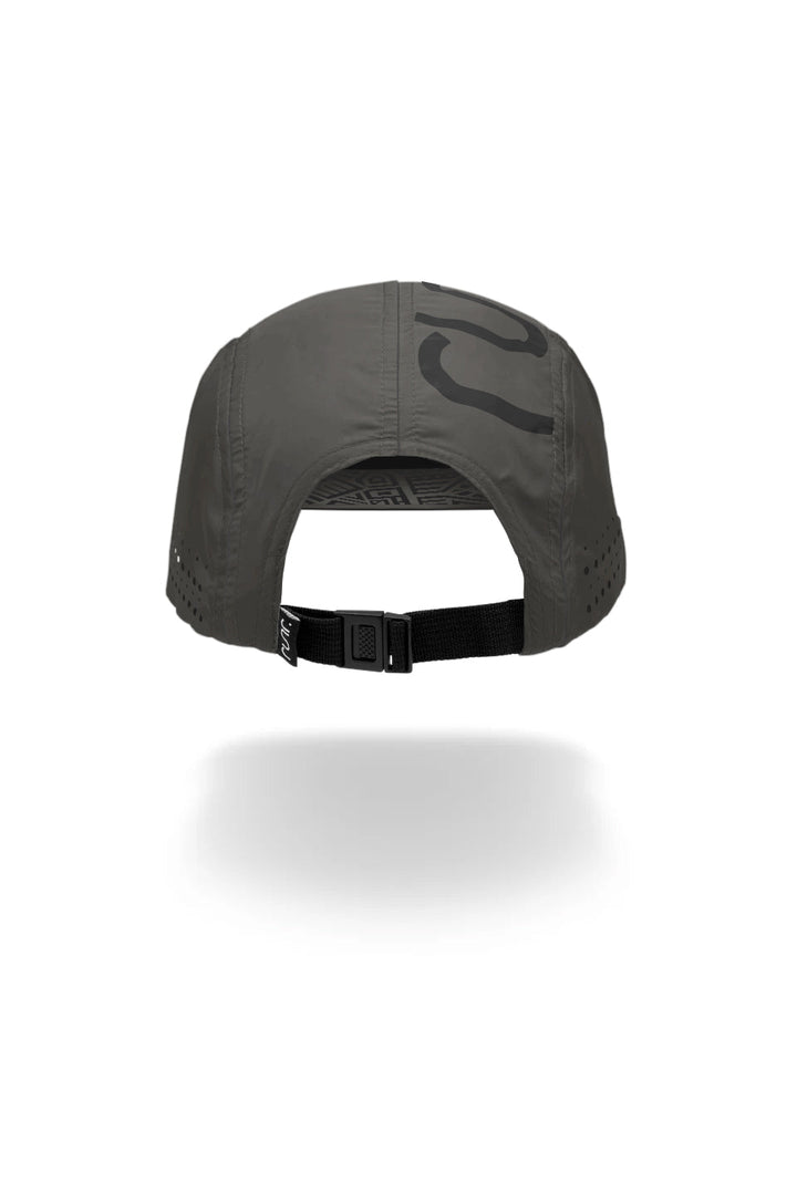 Runr Frankfurt running hat - back view