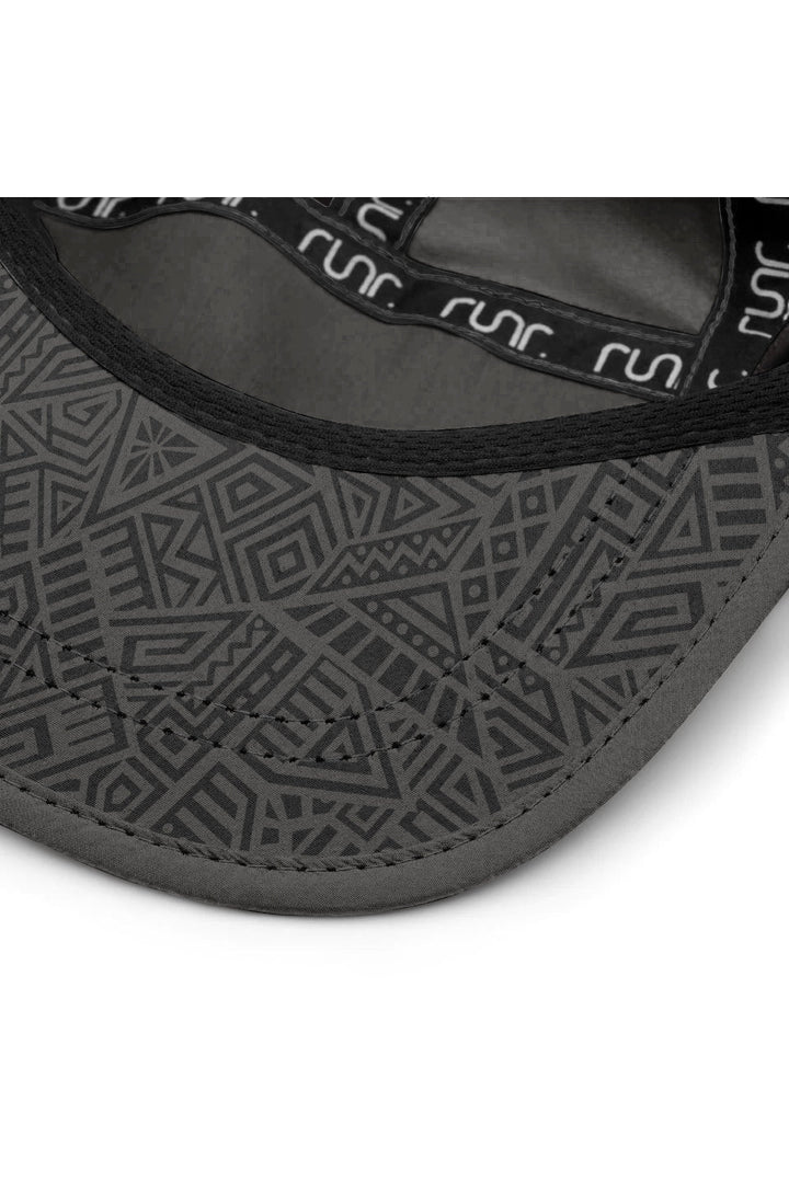 Runr Frankfurt running hat - under-peak view
