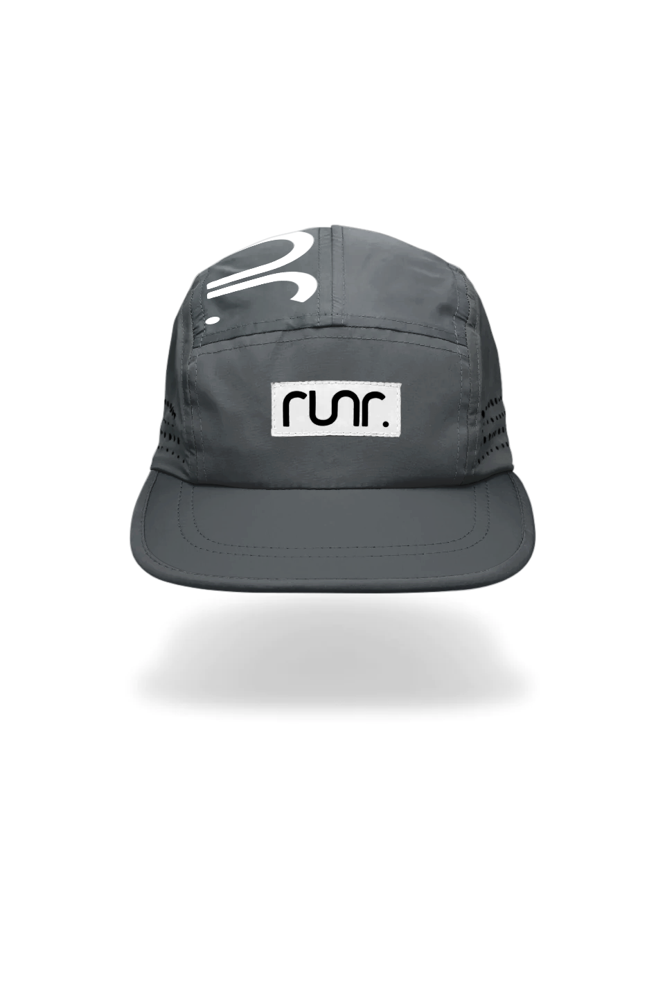 Runner wearing the Runr Toronto running hat