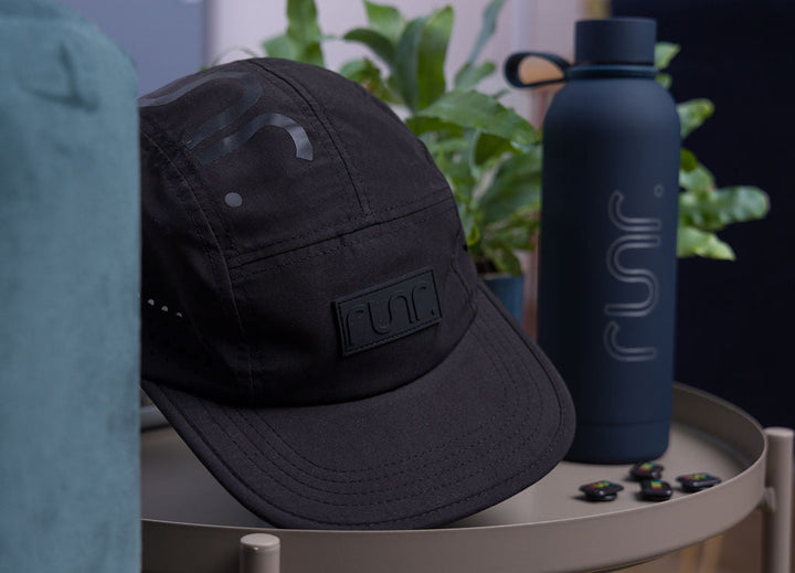 Runr Milan Blackout running hat - lifestyle shot