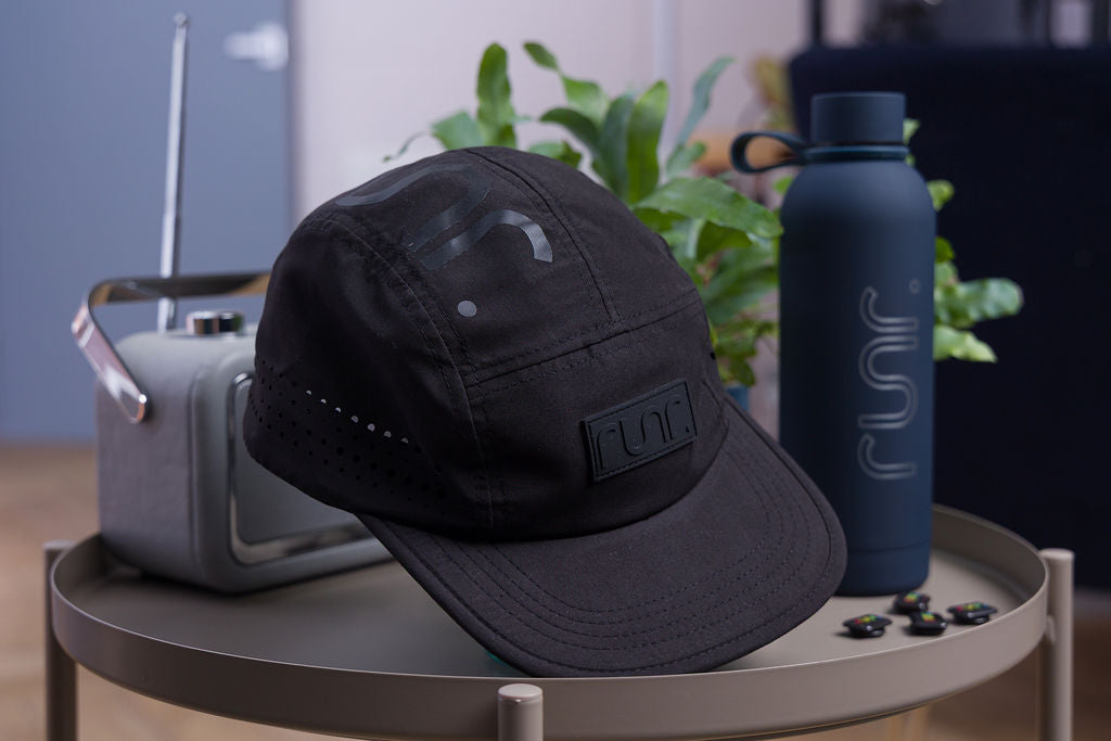 Runr Milan Blackout running hat - close-up