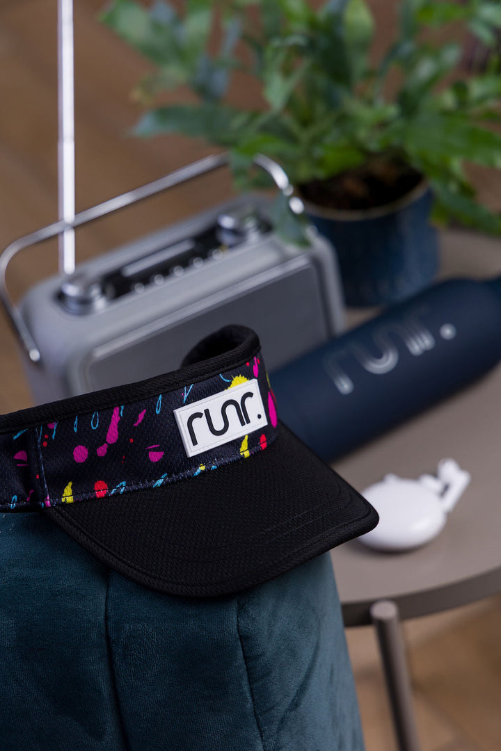Runner wearing the Runr Tokyo running visor