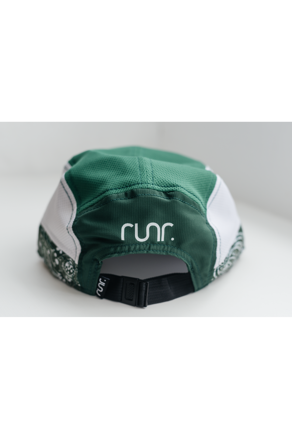 Runr Leave Nothing But Footprints running hat - inside view