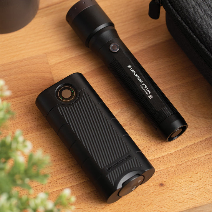 FLEX10 Li-ion Powerbank Plus 9000mAh, Includes 2 x 21700 - HikeWare  