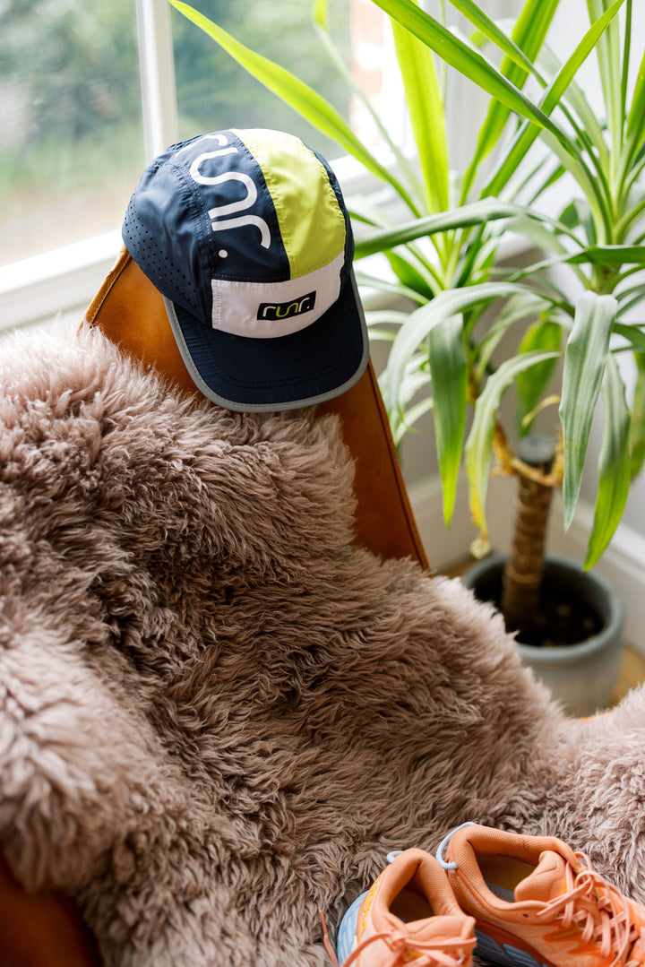 Runr London running hat - side view