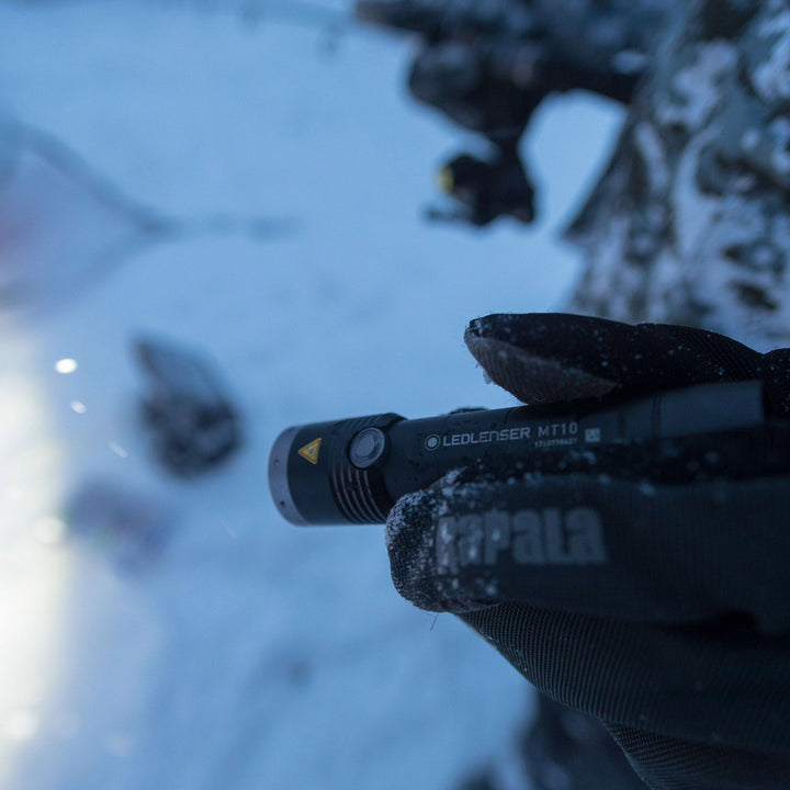 MT10 Rechargeable Outdoor Torch, 1000 Lumens - HikeWare  