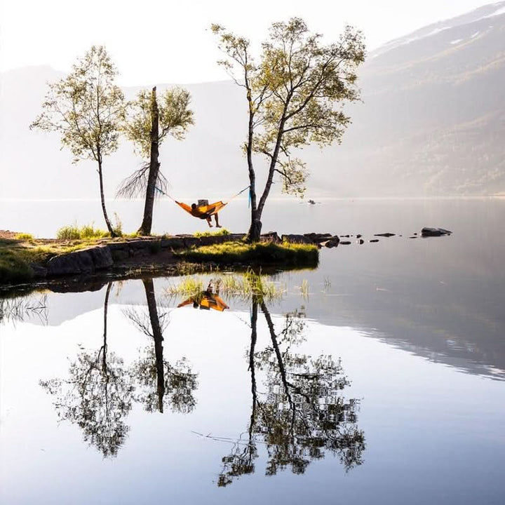 Silk Traveller Hammock Set (includes Micro Ropes) - HikeWare  